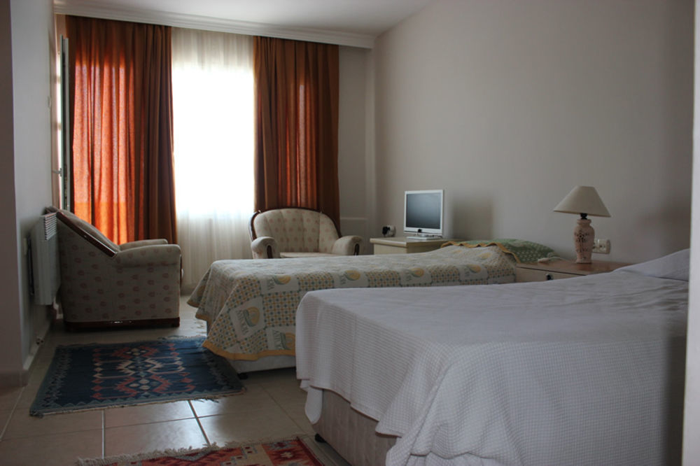 Can Karaburun Hotel Smirne Esterno foto