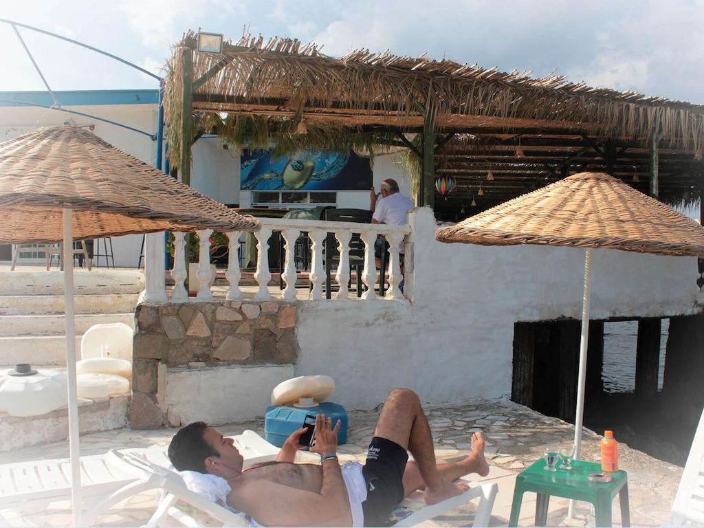Can Karaburun Hotel Smirne Esterno foto