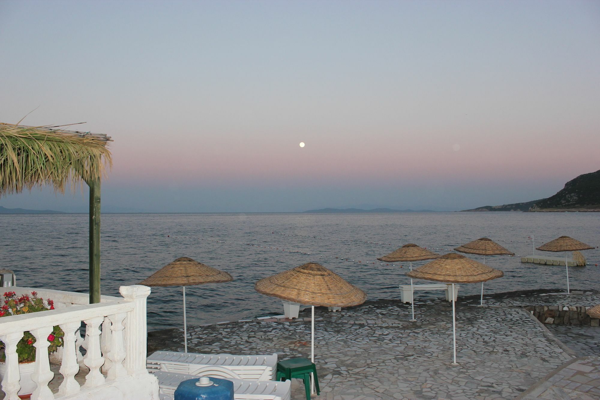 Can Karaburun Hotel Smirne Esterno foto